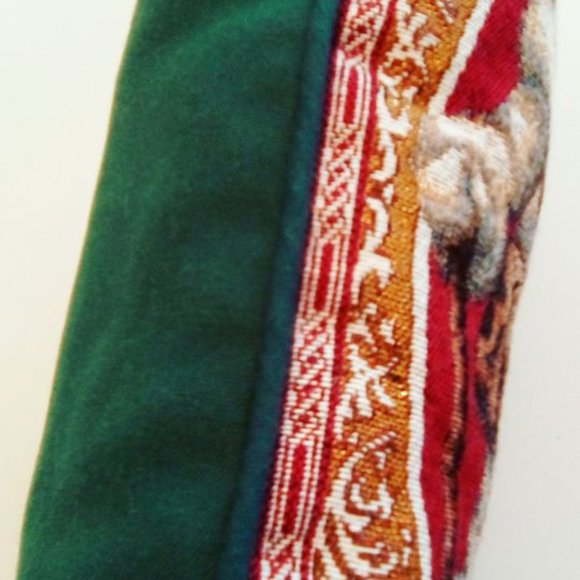 VTG set of 3 Christmas tapestry pillows cat, santa, poinsettia red green - Picture 7 of 9